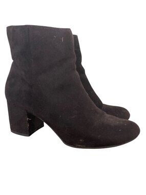 Rebel by Zigi Black Suede Block Heel Ankle Boots With Side Zippers - Size 9